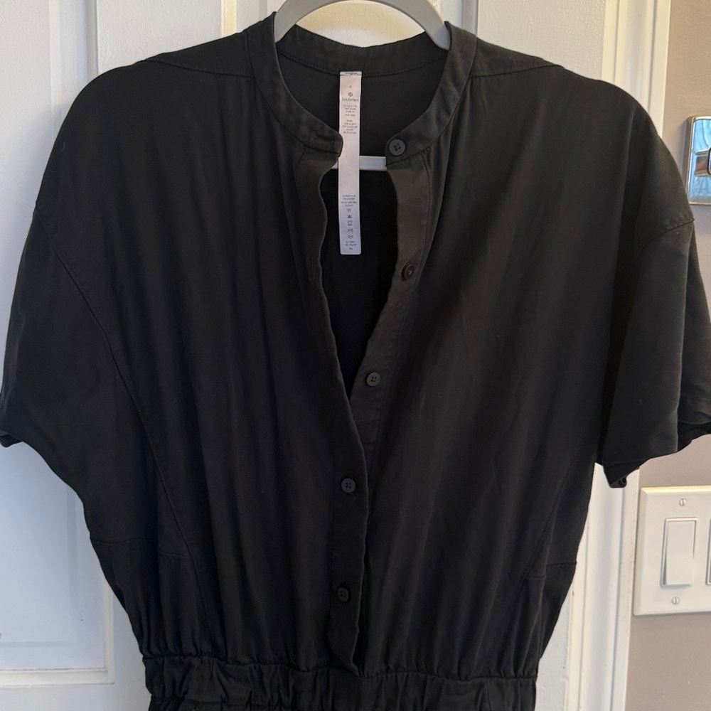 Lululemon Perfectly Poised Jumpsuit Black Short Sleeve Pockets Button Front - Picture 4 of 9
